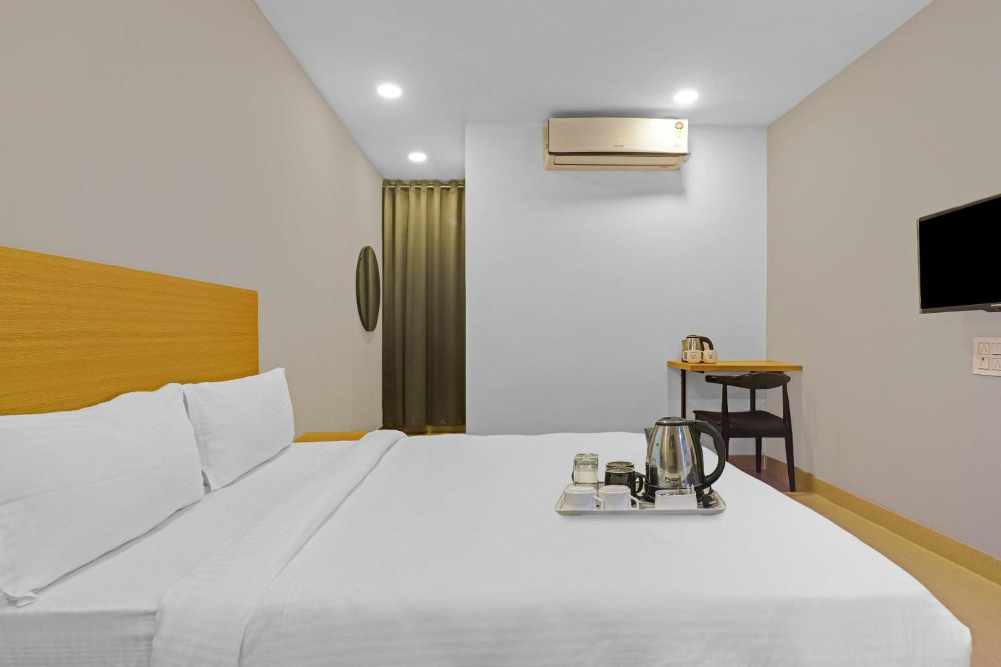 Townhouse Che Sigma Hotel ไฮเดอราบัด ภายนอก รูปภาพ