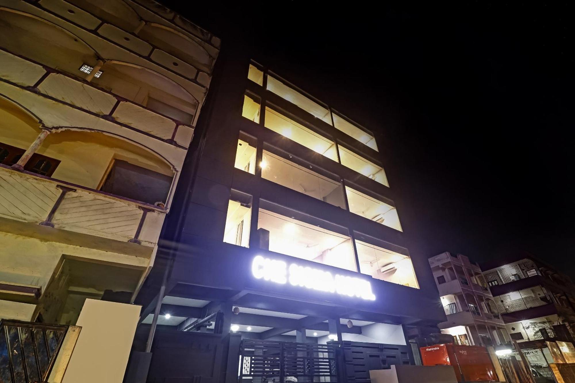 Super Townhouse Che Sigma Hotel ไฮเดอราบัด ภายนอก รูปภาพ