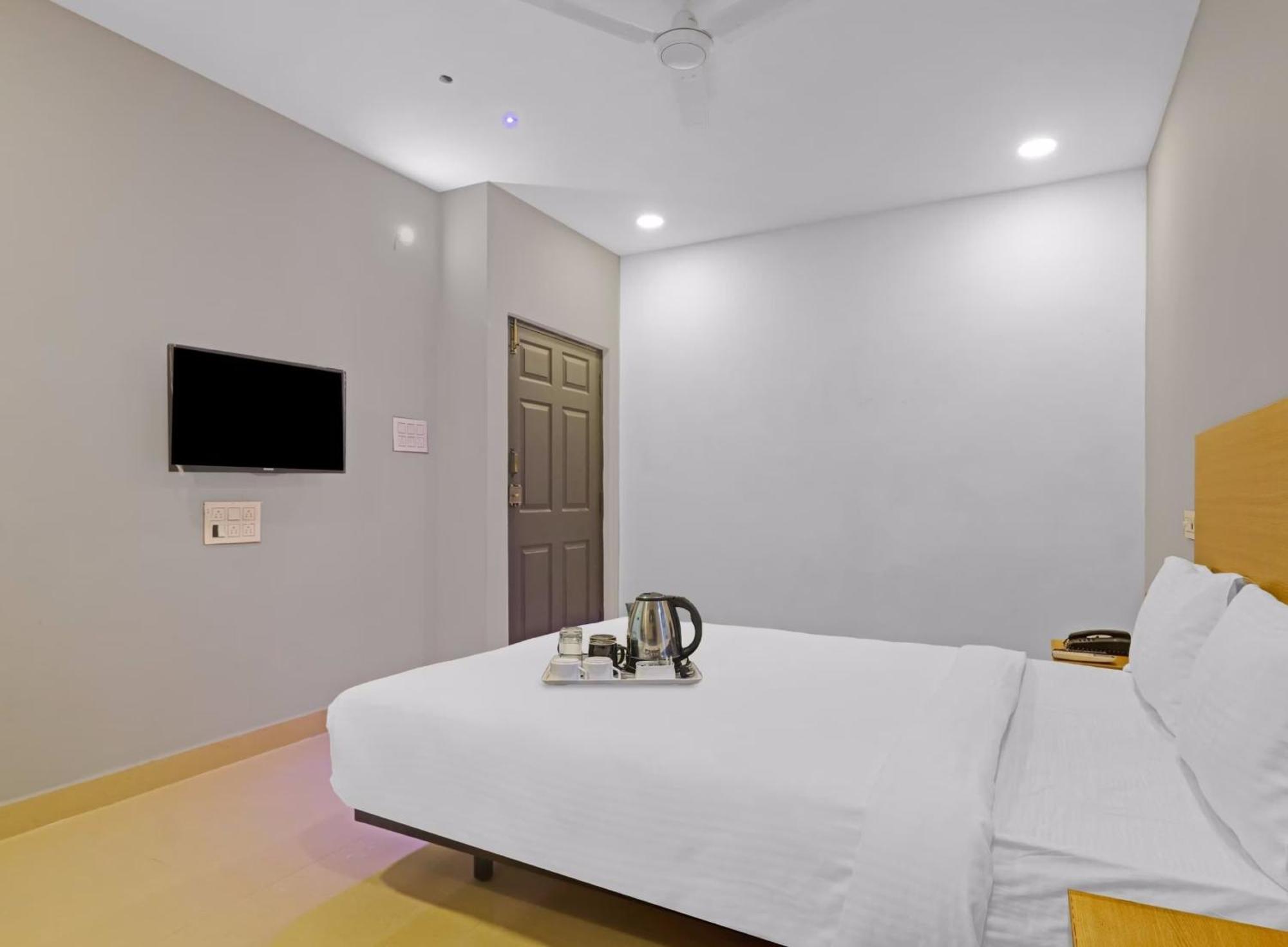 Townhouse Che Sigma Hotel ไฮเดอราบัด ภายนอก รูปภาพ