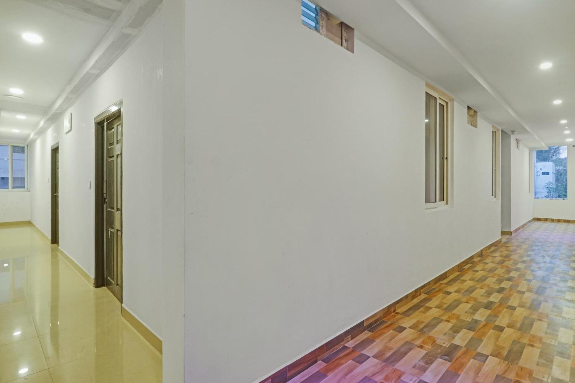 Townhouse Che Sigma Hotel ไฮเดอราบัด ภายนอก รูปภาพ