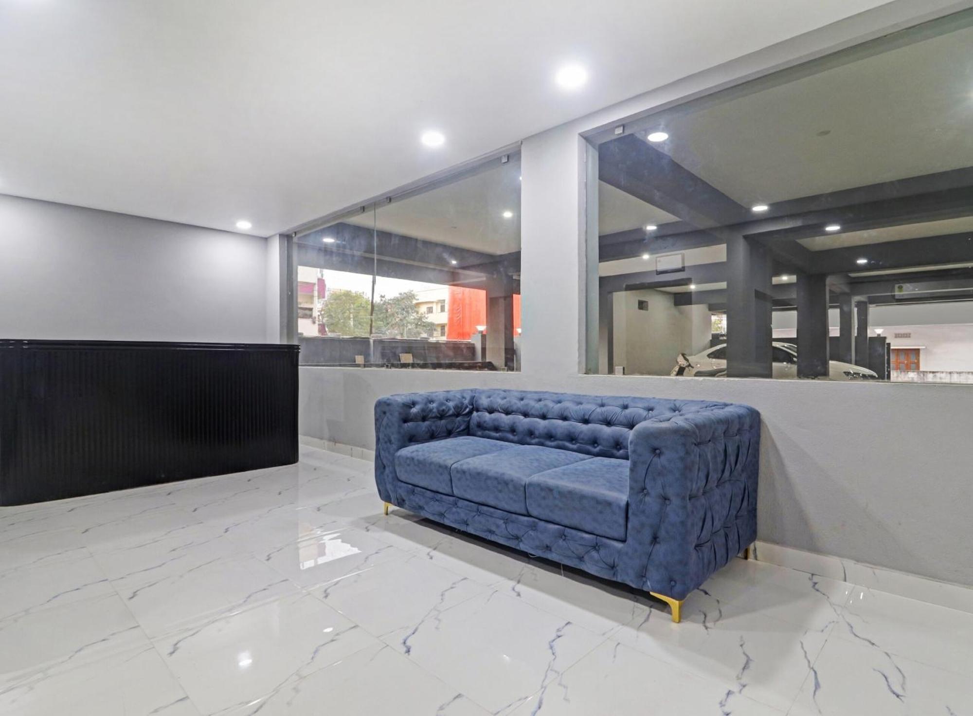Super Townhouse Che Sigma Hotel ไฮเดอราบัด ภายนอก รูปภาพ